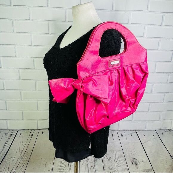 10/$25🦋 XOXO Pink Bow Shoulder Bag - Picture 1 of 11